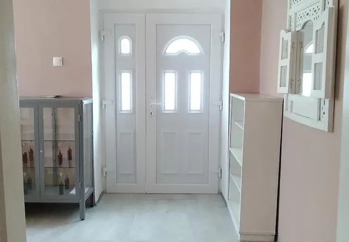 Dancz Apartamento Deg